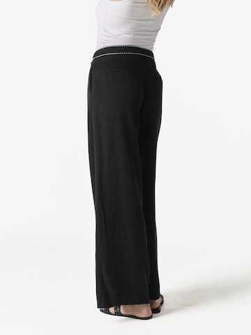 KOROSHI Regular Hose in Schwarz