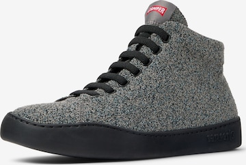 Baskets hautes ' Peu Touring ' CAMPER en gris : devant