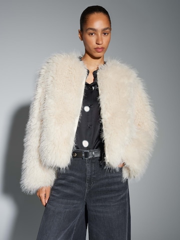 OPUS - Chaqueta de entretiempo 'Heti' en beige: frente