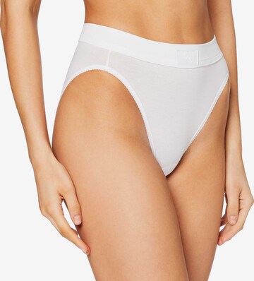 TRIUMPH Panty in White: front