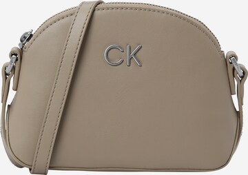 Calvin Klein Torba za čez ramo 'Re-Lock' | siva barva: sprednja stran