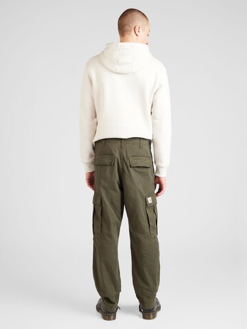 Carhartt WIP - Loosefit Pantalón cargo en verde