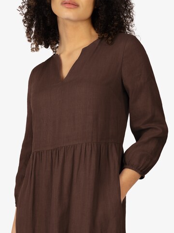 Robe mint & mia en marron : devant