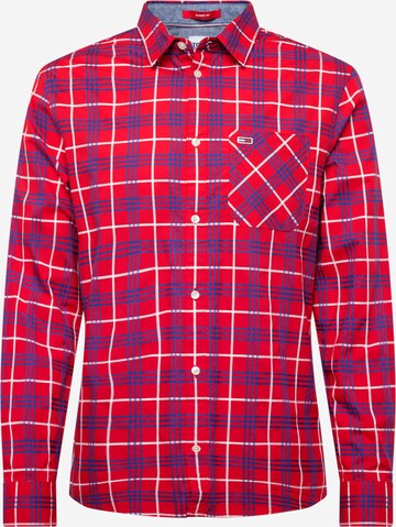 Tommy Jeans Regular fit Button Up Shirt in Red: front