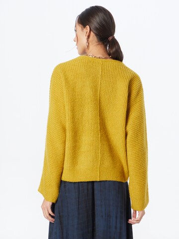 dzeltens ESPRIT Džemperis