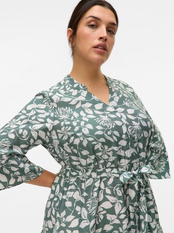 Robe-chemise 'VERA' Vero Moda Curve en vert