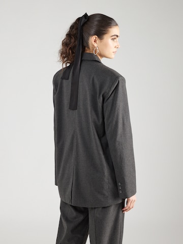 Gina Tricot Blazer in Grey