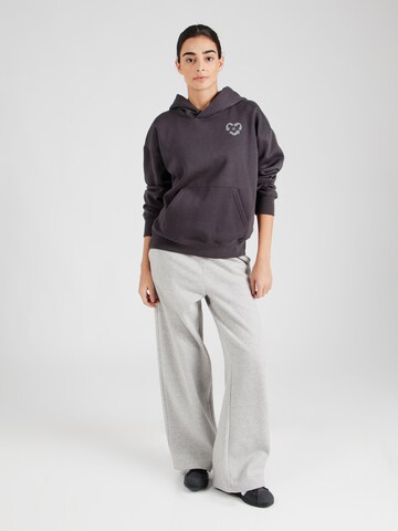 Champion Authentic Athletic Apparel Sweatshirt in Grau