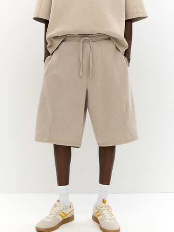 Pull&Bear Baggy Trousers in Beige: front
