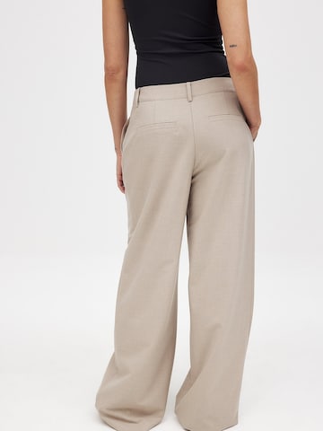 NA-KD Wide leg Pleat-Front Pants in Beige