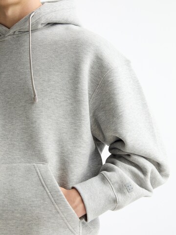 Pull&Bear Sweatshirt in Grau