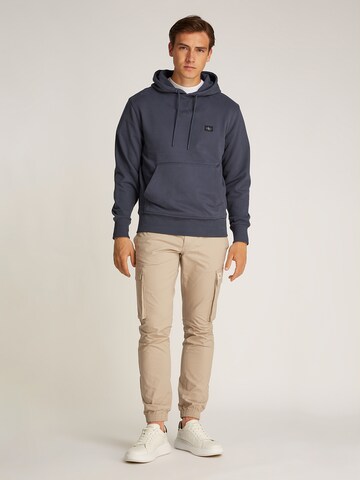 Felpa di Calvin Klein Jeans in blu