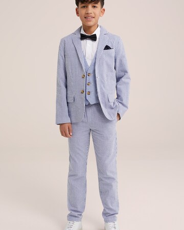 Sacou de la WE Fashion pe albastru