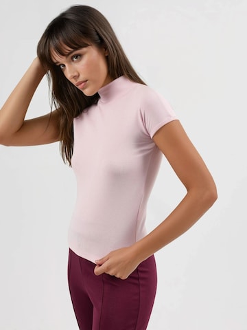 Busem Blouse in Roze