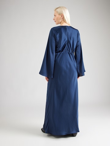 Abercrombie & Fitch Платье в Синий