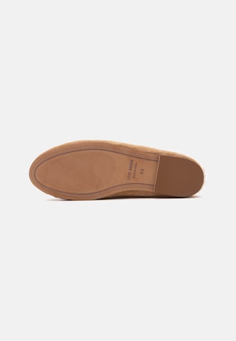 STEVE MADDEN Klapki 'Rafe-F' w kolorze brązowy