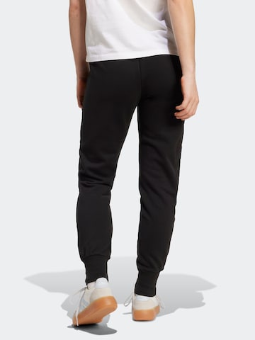 ADIDAS SPORTSWEAR Дънки Tapered Leg Спортен панталон в черно