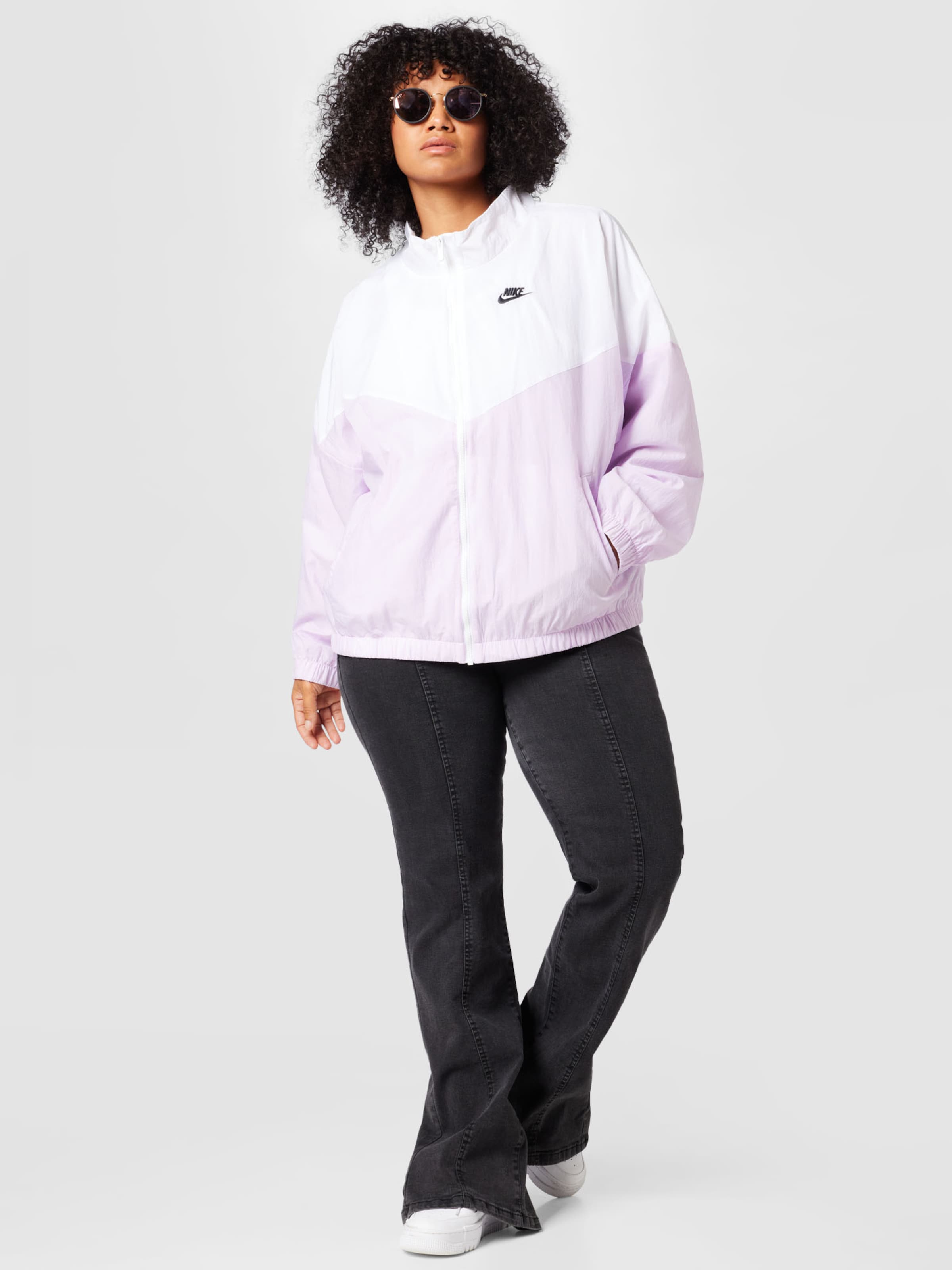 Nike white cheap and pink windbreaker