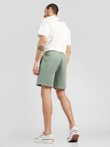 HOLLISTER Normalny krój Spodnie w kolorze zielony