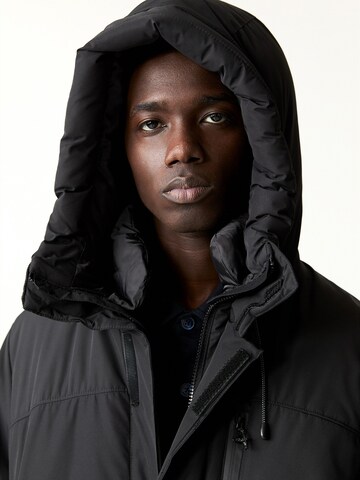 Parka invernale di Pull&Bear in nero