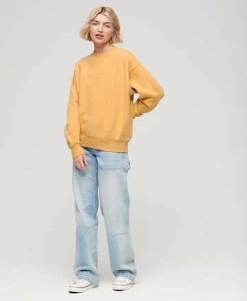 Superdry Sweatshirt 'Essential' in Geel