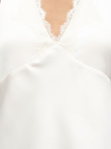 Chemisier 'MAR4' Abercrombie & Fitch en blanc