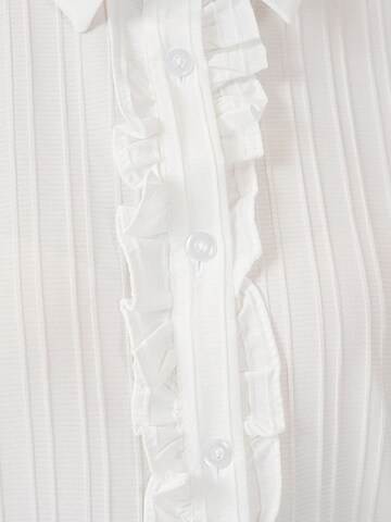 Bigdart - Blusa em branco