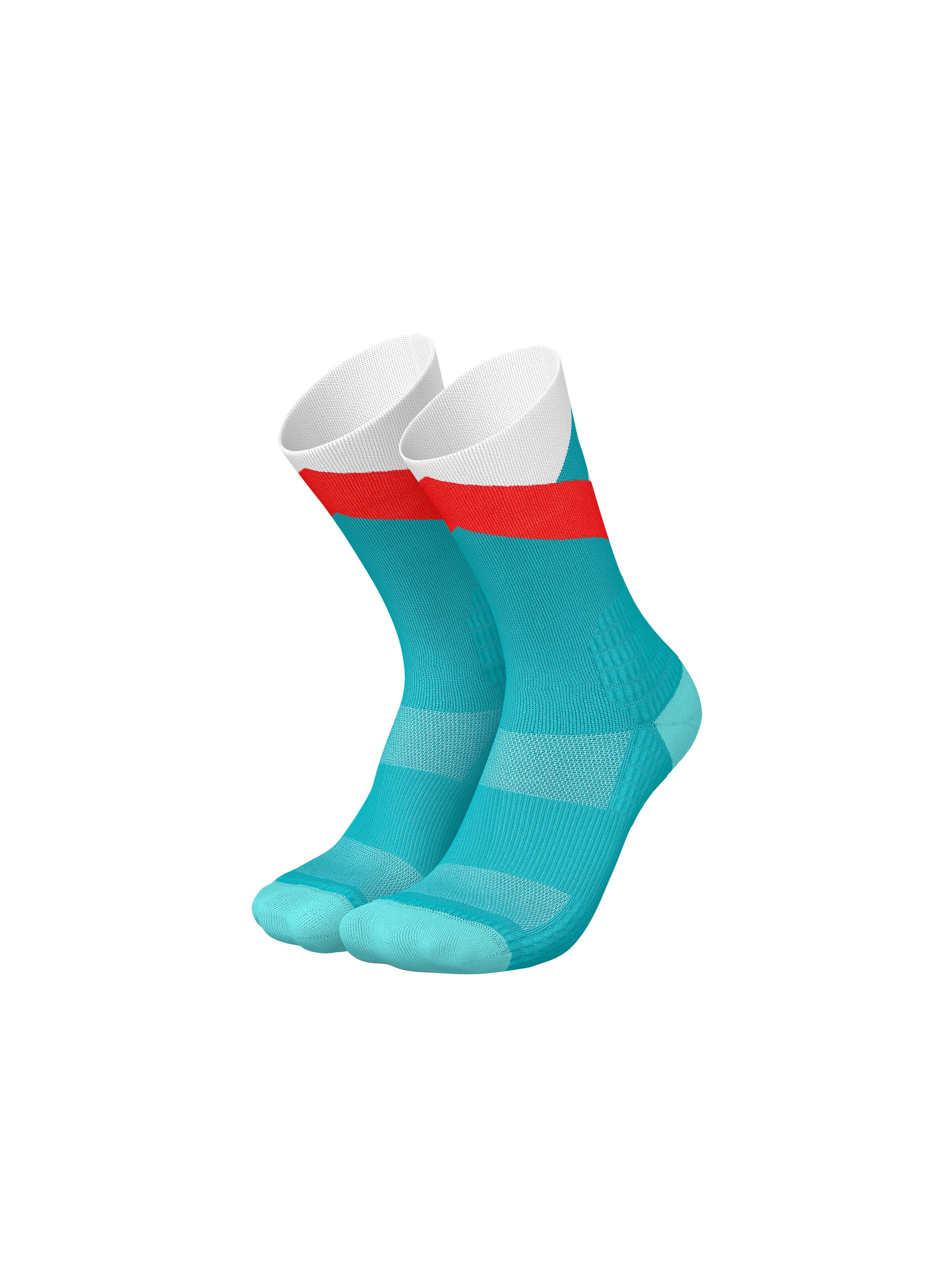 INCYLENCE Athletic Socks 'TRAIL SUMMITS' in Blue: front