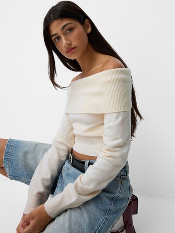 Bershka Sweater in Beige