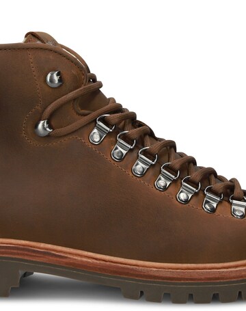 BLACKSTONE - Botas con cordones en marrón