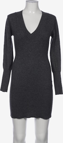FTC Cashmere Dress in M in Grey: front