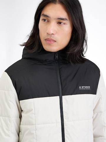 JACK & JONES - Chaqueta de invierno 'JJBEN' en blanco