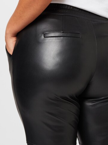 Effilé Pantalon 'Nimmy' KAFFE CURVE en noir