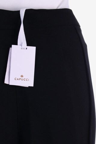 CAPUCCI Pants in M in Black