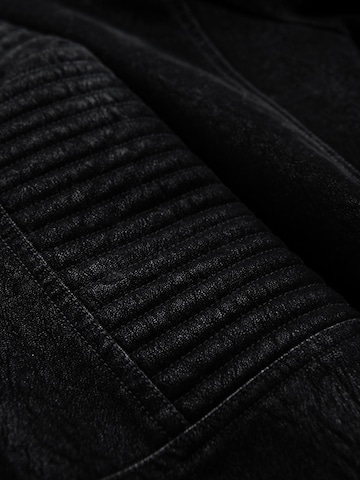 Ombre Tussenjas 'C637' in Zwart