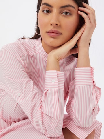 Rochie tip bluză 'Damona' de la BOSS Orange pe roz