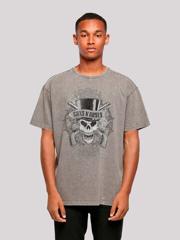 T-Shirt 'Guns 'N' Roses Skull and Pistols' F4NT4STIC en gris : devant