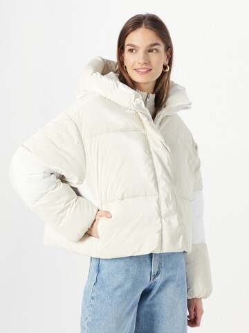 Calvin Klein Jeans - Chaqueta de invierno en beige: frente