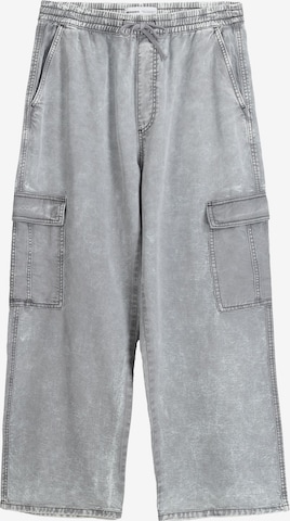 BershkaWide Leg/ Široke nogavice Cargo hlače - siva boja: prednji dio