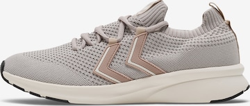 Hummel Sneakers in Grey: front