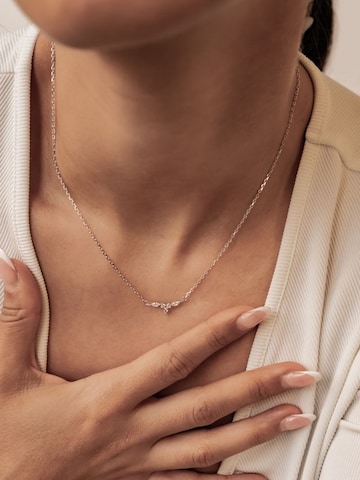 Collana 'Crown Spark' di Hey Happiness in argento: frontale