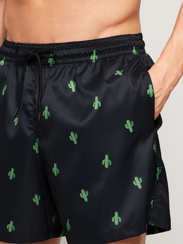 Tezenis Board Shorts in Black