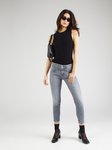 Skinny Jeans 'Ana' de la BRAX pe gri