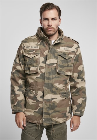 Brandit Between-seasons parka 'Giant' in Green: front