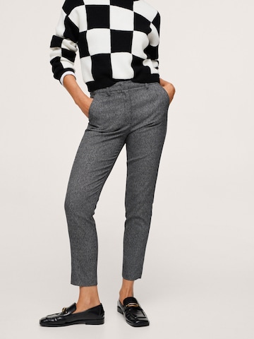 Skinny Pantalon chino MANGO en gris : devant