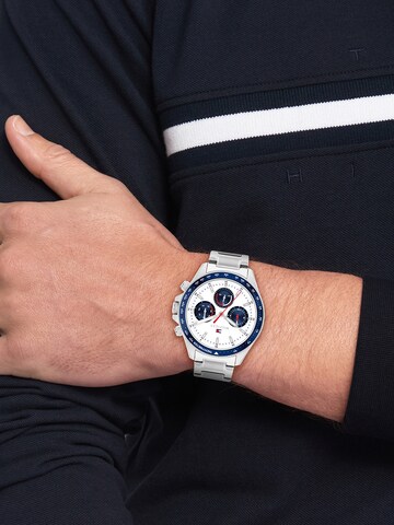 TOMMY HILFIGER Аналоговые часы 'CLARK' в Серебристый: спереди