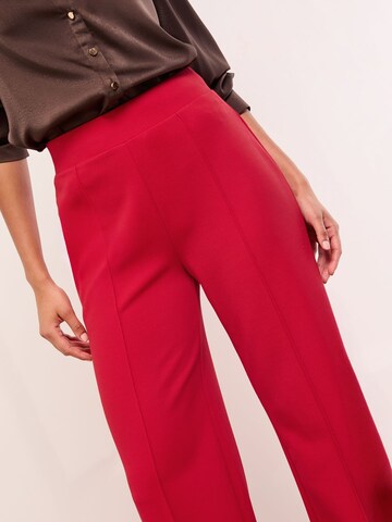 Lipsy Широкий Плиссированные брюки в Красный