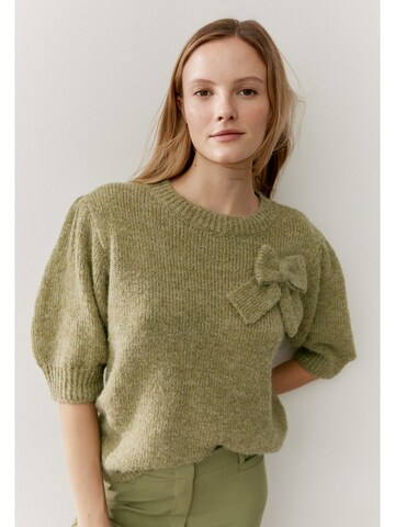 MORE & MORE Sweater in Green: front