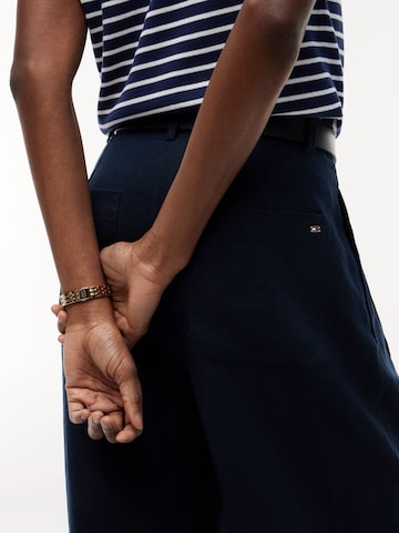 TOMMY HILFIGER Широкий Брюки со складками 'ESS' в Синий