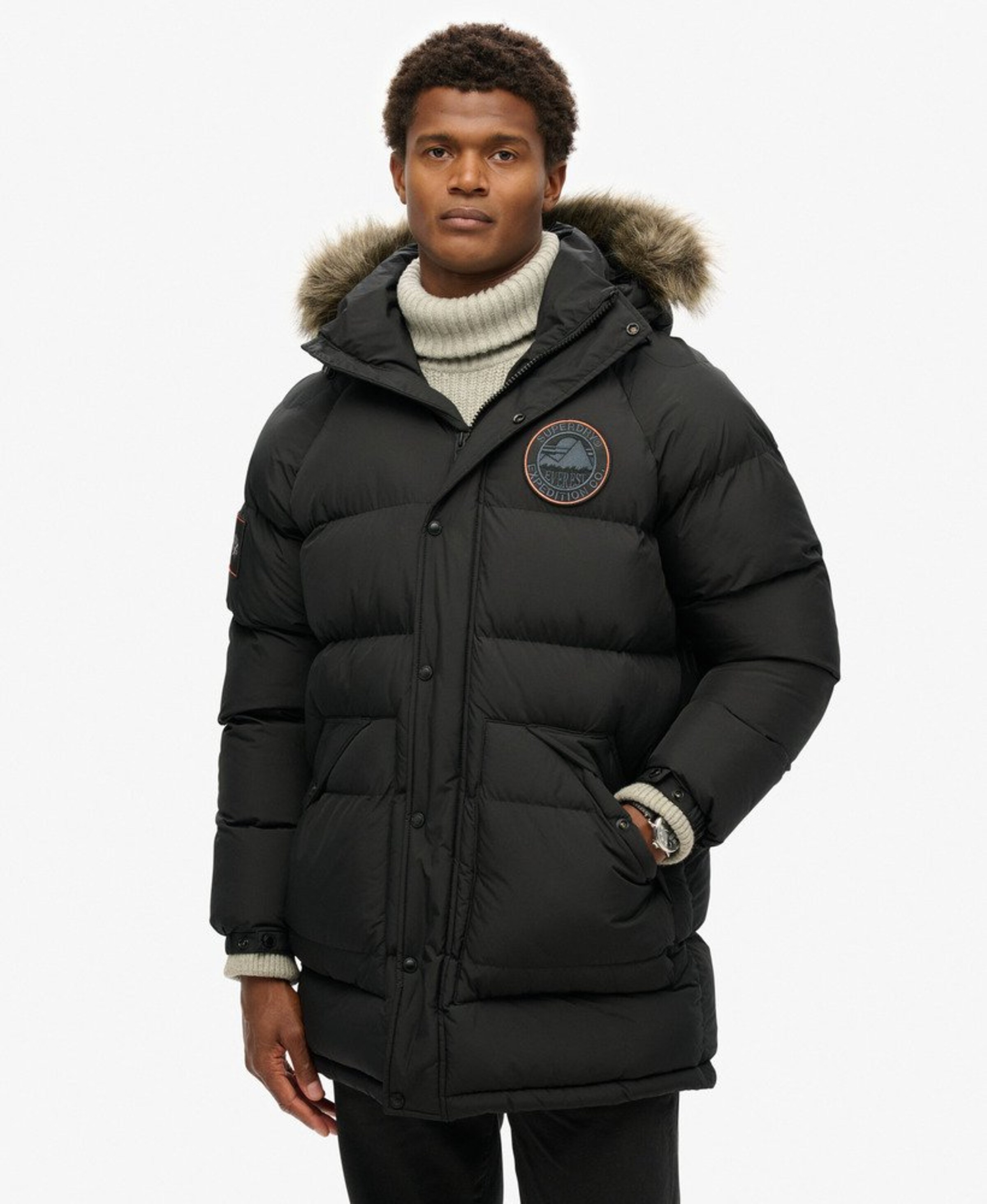 Superdry Winterparka 'Everest' in Zwart: voorkant